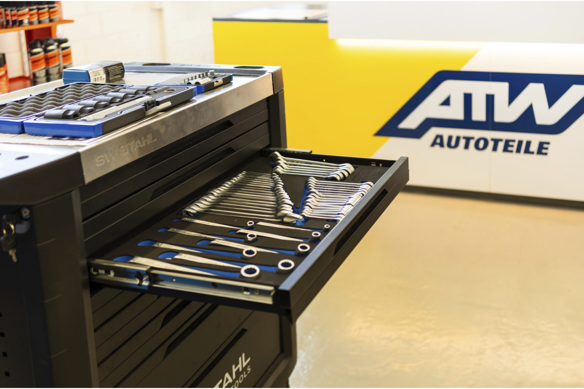 Autoteile-Wetzikon-Firmenbeschriftung