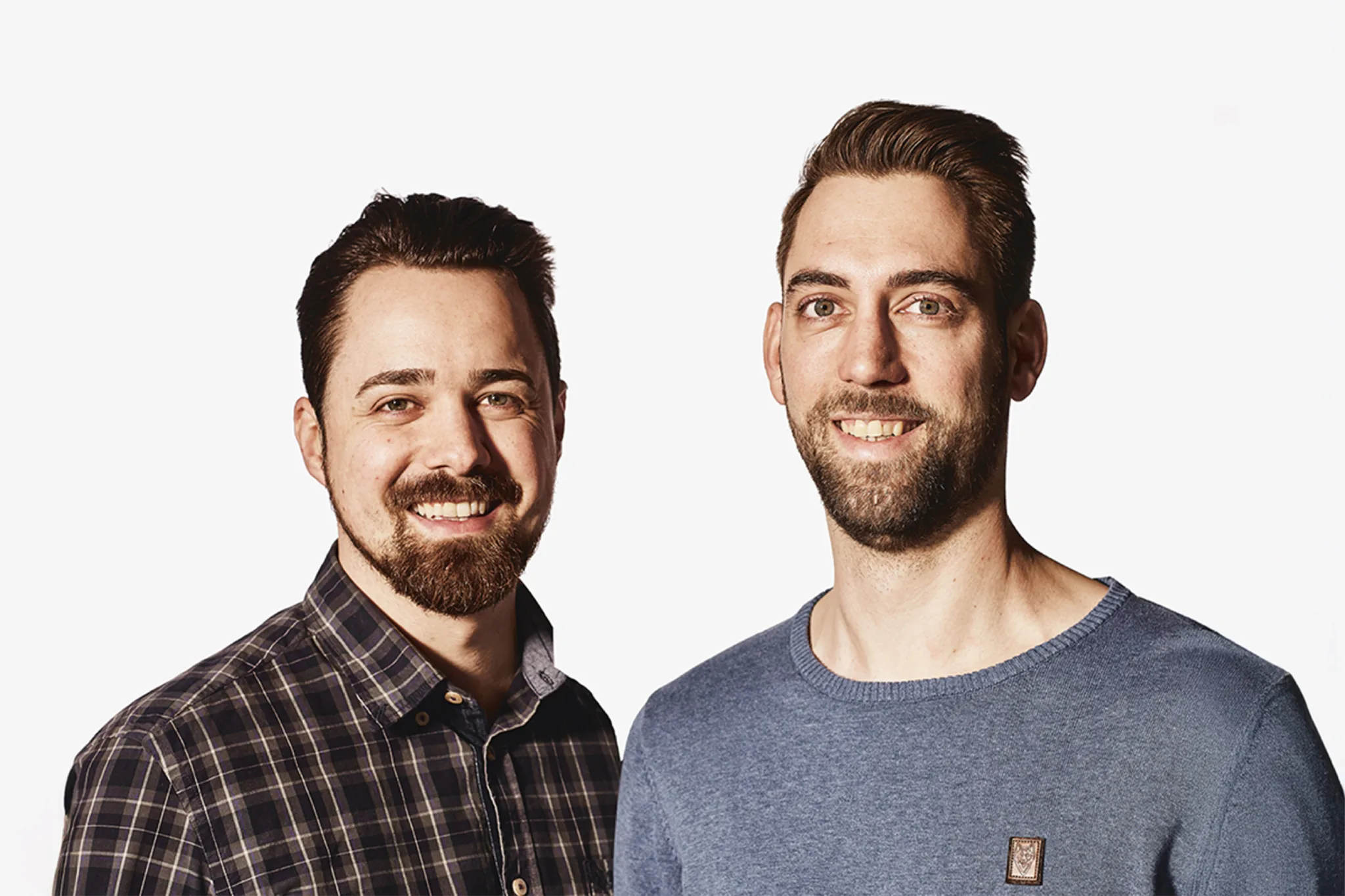 2018 – Zurück für die Zukunft! Andreas Wolfensberger übernimmt die Druckerei in der zweiten Generation, an seiner Seite steht Marco Bräm als Leiter Kreation. Die beiden verbindet eine langjährige Freundschaft und die Passion für Design und Gedrucktes.