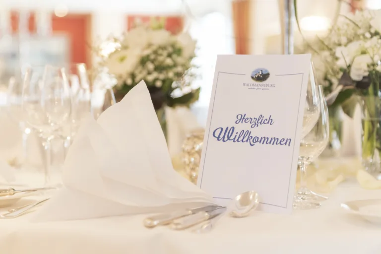 Restaurant-Waldmannsburg-Tischgedeck
