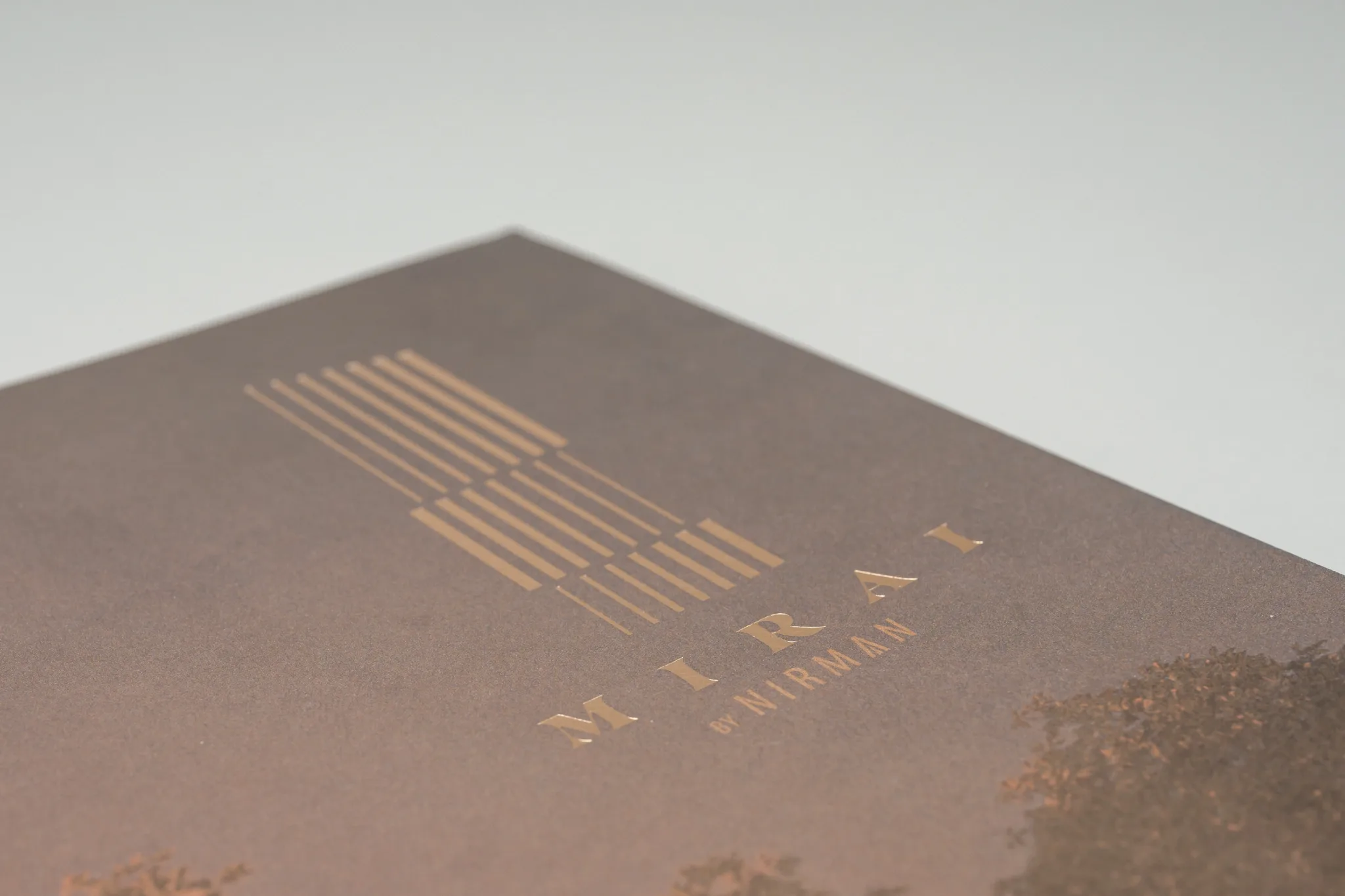 mirai-heissfolienpraegung-bronzefolie